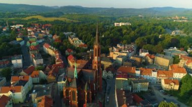 Walbrzych Kosciol Merkez Üniversite Kilisesi Hava Görüntüsü Polonya. Yüksek kalite 4k görüntü