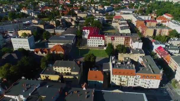 Grundskolans Lekplats Gniezno Szkola Boisko Flygfoto Polen Högkvalitativ Film — Stockvideo