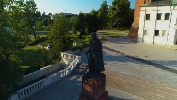 Monumento Boleslaw Chrobry Gniezno Pomnik Vista Aerea Polonia Filmati Alta — Video Stock