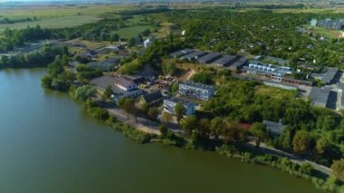 Güzel manzara Osiedle Jagiellonskie Gniezno Krajobraz Hava Görünümü Polonya. Yüksek kalite 4k görüntü