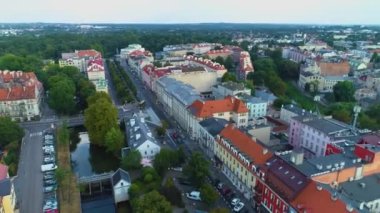 Panorama Özgürlük Bulvarı Kalisz Aleja Wolnosci Hava Manzarası Polonya. Yüksek kalite 4k görüntü