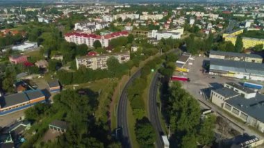 Slowackiego Avenue Ostrow Wielkopolski Aleja Havacılık Polonya. Yüksek kalite 4k görüntü