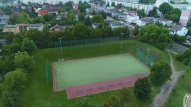 Basketbol kortu Kalisz Park Boisko Havacılık Polonya. Yüksek kalite 4k görüntü