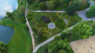 Güzel Ponds Park Przyjazni Kalisz Stawy Hava Manzaralı Polonya. Yüksek kalite 4k görüntü