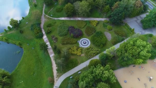 美しい池公園Przyjazni Kalisz Stawy Airial View Poland 高品質4K映像 — ストック動画