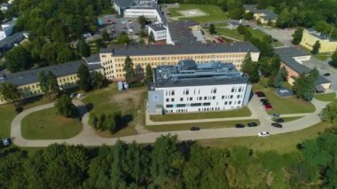 Ostrow Wielkopolski Hastanesi Szpital Hava Görüntülü Polonya. Yüksek kalite 4k görüntü