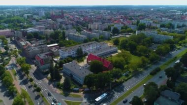 Ostrow Wielkopolski 'nin güzel Panorama' sı Krajobraz Hava Manzarası Polonya. Yüksek kalite 4k görüntü