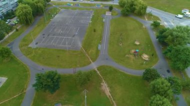 Oyun parkı Skierniewice Plac Zabaw Hava Görüntülü Polonya. Yüksek kalite 4k görüntü