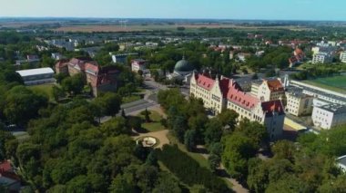 Güzel Panorama Bölge Mahkemesi Inowroclaw Üzgün Rejonowy Hava Görüntüsü Polonya. Yüksek kalite 4k görüntü