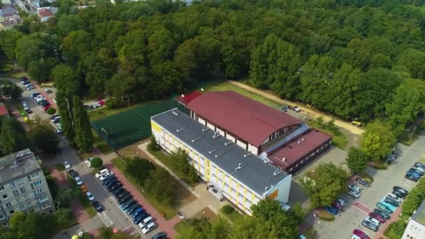 Початкова Школа Playground Pruszkow Szkola Boisko Aerial View Poland Кадри — стокове відео