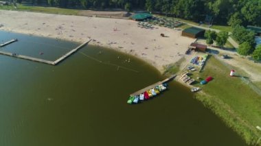 Plaza Piaski Szczygliczka Ostrow Wielkopolski Hava Görüntüsü Polonya. Yüksek kalite 4k görüntü