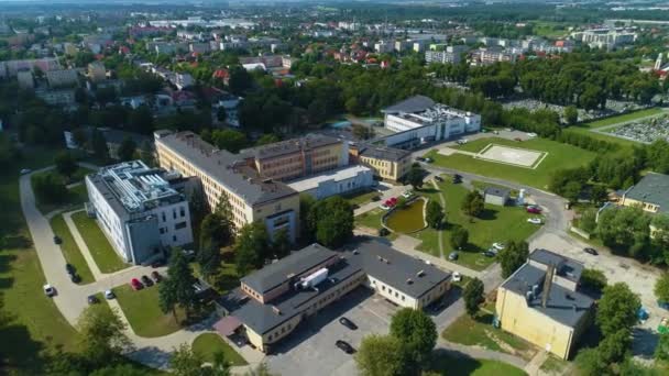 Ostrow Wielkopolski Szpital Aerial View Poland医院 高质量的4K镜头 — 图库视频影像
