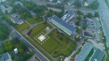 Skierniewice 'deki Hastane Szpital Wojewodzki Hava Görüntüsü Polonya. Yüksek kalite 4k görüntü