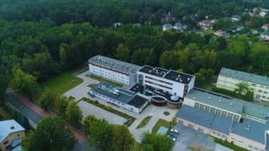 Özel Okul Merkezi Piaseczno Osrodek Wychowawczy Hava Görüntüleme Polonya. Yüksek kalite 4k görüntü