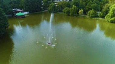 Ponds Pruszkow Fontanna Stawy Potulickich Hava Görüntüsü Polonya. Yüksek kalite 4k görüntü