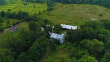 Manor House In The Forest Piaseczno Dworek W Lesie Aerial View Poland. Yüksek kalite 4k görüntü