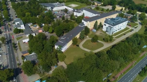Ziekenhuis Ostrow Wielkopolski Szpital Aerial View Polen Hoge Kwaliteit Beeldmateriaal — Stockvideo