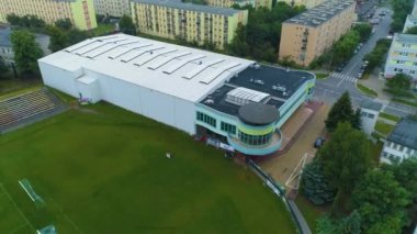 Spor ve Eğlence Merkezi Kayakçı Osrodek Sportu Hava Görüntüleme Polonya. Yüksek kalite 4k görüntü