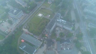 Skierniewice 'deki Hastane Szpital Wojewodzki Hava Görüntüsü Polonya. Yüksek kalite 4k görüntü