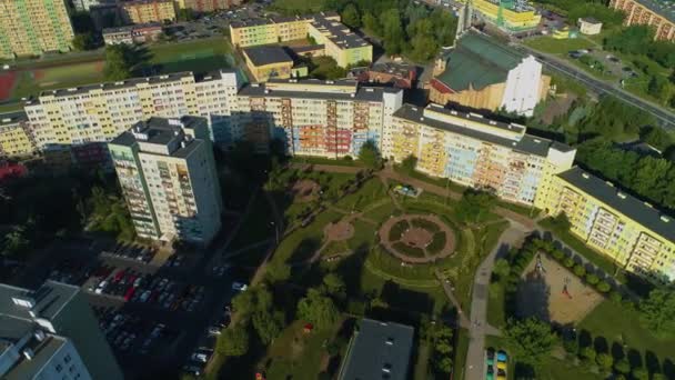 Park Bostadskyrka Skyskrapor Lubin Antenn View Poland Högkvalitativ Film — Stockvideo