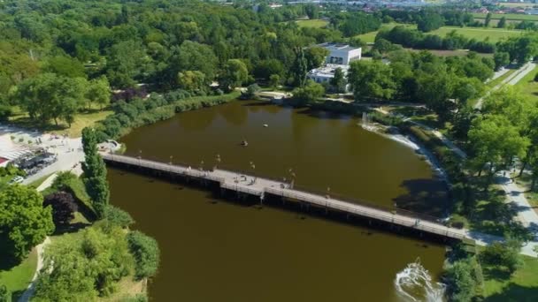 Vijver Park Solankowy Inowroclaw Staw Aerial View Polen Hoge Kwaliteit — Stockvideo