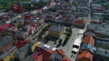 Old Town Market Ostrow Wielkopolski Ratusz Rynek Havacılık Polonya. Yüksek kalite 4k görüntü