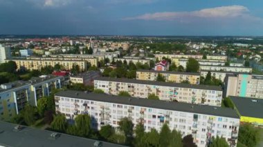 Kalisz Bloki Konutları Bloki Havacılık Görünümü Polonya 'yı engelliyor. Yüksek kalite 4k görüntü