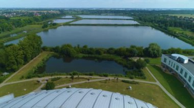 Güzel Hall Arena Pruszkow Hala Pond Staw Hava Manzarası Polonya. Yüksek kalite 4k görüntü