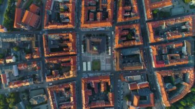 Yukarı Aşağı Kalisz Ratusz Kasabası Miasto Rynek Hava Görüntüsü Polonya. Yüksek kalite 4k görüntü