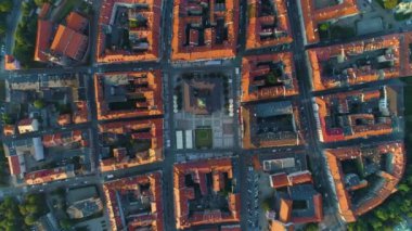 Yukarı Aşağı Kalisz Ratusz Kasabası Miasto Rynek Hava Görüntüsü Polonya. Yüksek kalite 4k görüntü