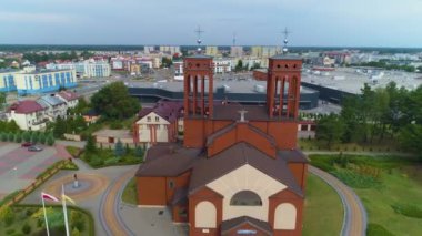 Ostroleka Kilisesi Kosciol Zbawiciela Swiata Havacılık Görünümü Polonya. Yüksek kalite 4k görüntü