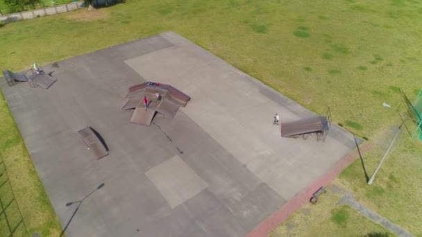 Parco Giochi Skatepark Ostroleka Boiska Vista Aerea Polonia Filmati Alta — Video Stock