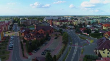 Osiedle Jagiellonskie Kilisesi Biala Podlaska Kosciol Havacılık Görünümü Polonya. Yüksek kalite 4k görüntü