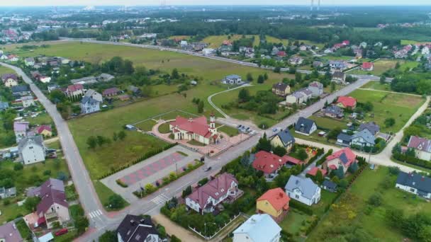 美しいパノラマハウスエステートOstroleka Krajobraz空撮ポーランド 高品質4K映像 — ストック動画