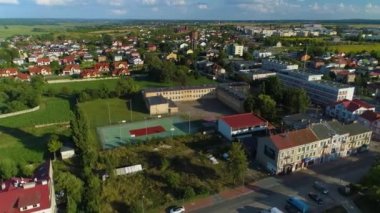 İlkokul Lomza Szkola Podstawowa Hava Sahası Polonya. Yüksek kalite 4k görüntü