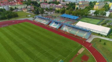 Marcinkiewicz Stadyumu Elk Stadyumu Hava Görüntüsü Polonya. Yüksek kalite 4k görüntü
