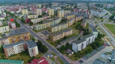 Şehir merkezindeki Ostroleka Konutları Srodmiescie Havacılık Görünümü Polonya. Yüksek kalite 4k görüntü