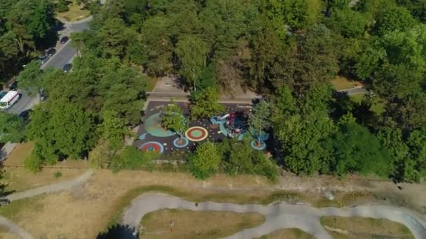 波兰Miejski Aerial View的Pumptrack Otwock Tor Rowerowy公园 高质量的4K镜头 — 图库视频影像
