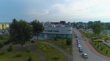 Su Parkı Suwalki Aquapark Havacılık Görünümü Polonya. Yüksek kalite 4k görüntü