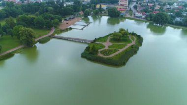 Arcadia Lagoon Park Na Wyspie Suwalki Zalew Arkadia Havacılık Görünümü Polonya. Yüksek kalite 4k görüntü