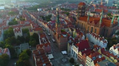 Panorama Uzun Pazarı Şehir Merkezi Gdansk Dlugi Targ Srodmiescie Hava Görüntüsü Polonya. Yüksek kalite 4k görüntü