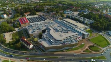 Nova Park Alışveriş Merkezi Gorzow Centrum Handlowe Hava Manzarası Polonya. Yüksek kalite 4k görüntü