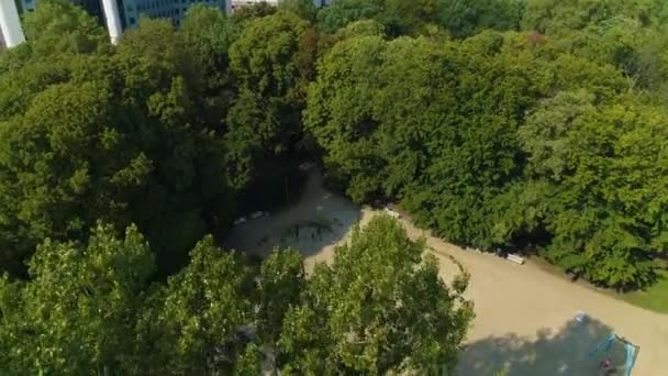 遊び場公園 Zeromskiego Szczecin空の景色ポーランド 高品質4K映像 — ストック動画