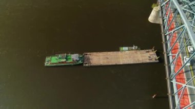 Güzel Pilsudski Köprüsü Vistula Torun Wisla Havacılık Manzarası Polonya. Yüksek kalite 4k görüntü