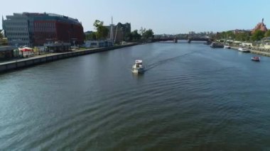Boat Bulwar Piastowski Szczecin Odra Zachodnia Hava Görüntüsü Polonya. Yüksek kalite 4k görüntü