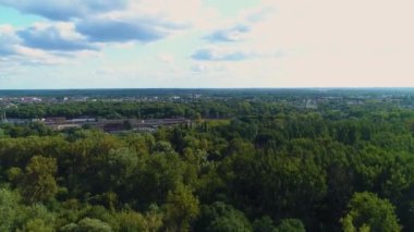 Küçük Vistula Nehri Rzeka Mala Wiselka Torun Hava Görüntüsü Polonya. Yüksek kalite 4k görüntü