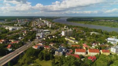 Güzel manzara Wloclawek Piekny Krajobraz Nehri Cistula Wisla Havacılık Görünümü Polonya. Yüksek kalite 4k görüntü
