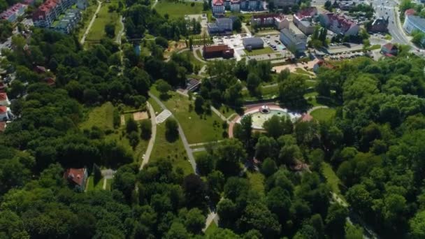 Downtown Central Park Fountain Olsztyn Fontanna Aerial View Poland High — Stock Video