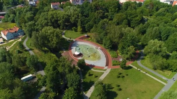 Central Park Fountain Olsztyn Fontanna Uklad Sloneczny Aerial View Poland — Stock Video