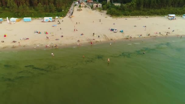 美しいビーチケイティRybackieプラザ空中ビューポーランド 高品質4K映像 — ストック動画